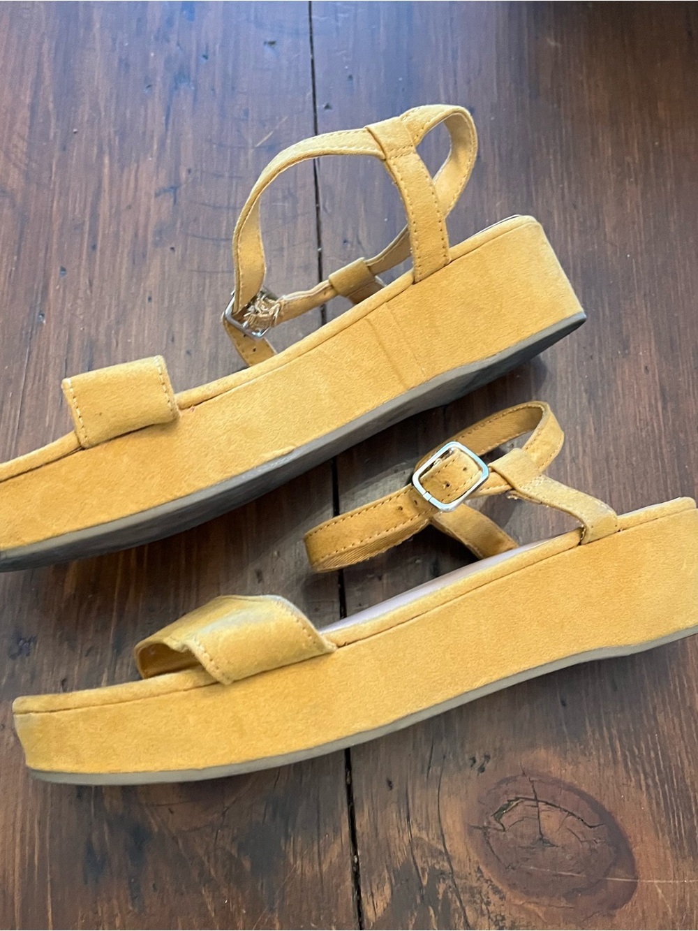 Old Navy Mustard Suede Slingback Sandals - Picture 2 of 4